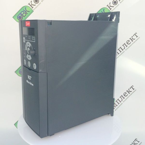 132F0024 Danfoss VLT Micro Drive FC 51 3 кВт/3ф - Частотний перетворювач 132F0024 фото