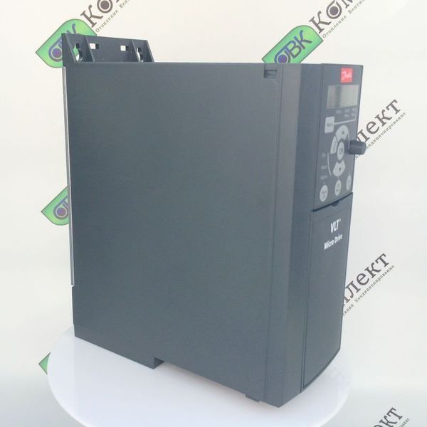 132F0024 Danfoss VLT Micro Drive FC 51 3 кВт/3ф - Частотний перетворювач 132F0024 фото