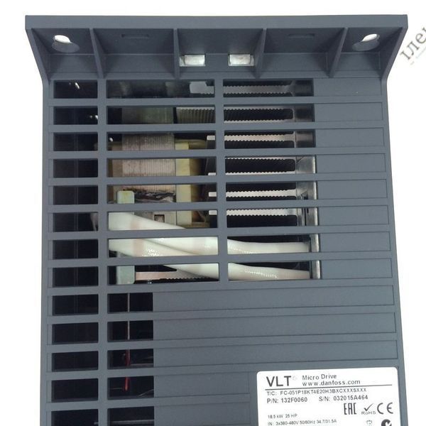 132F0060 Danfoss VLT Micro Drive FC 51 18 кВт/3ф - Частотний перетворювач 132F0060 фото