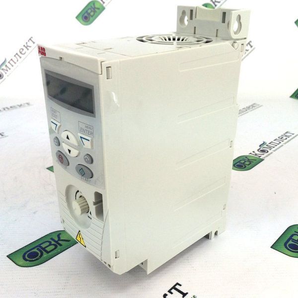 Частотний перетворювач ABB ACS150 3 кВт 3-фаз. ACS150-03E-07A3-4 фото