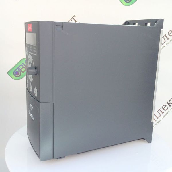 132F0020 Danfoss VLT Micro Drive FC 51 1,5 кВт/3ф - Частотний перетворювач 132F0020 фото