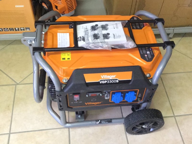 Генератор бензиновый 3 кВт Villager VGP 3300 S